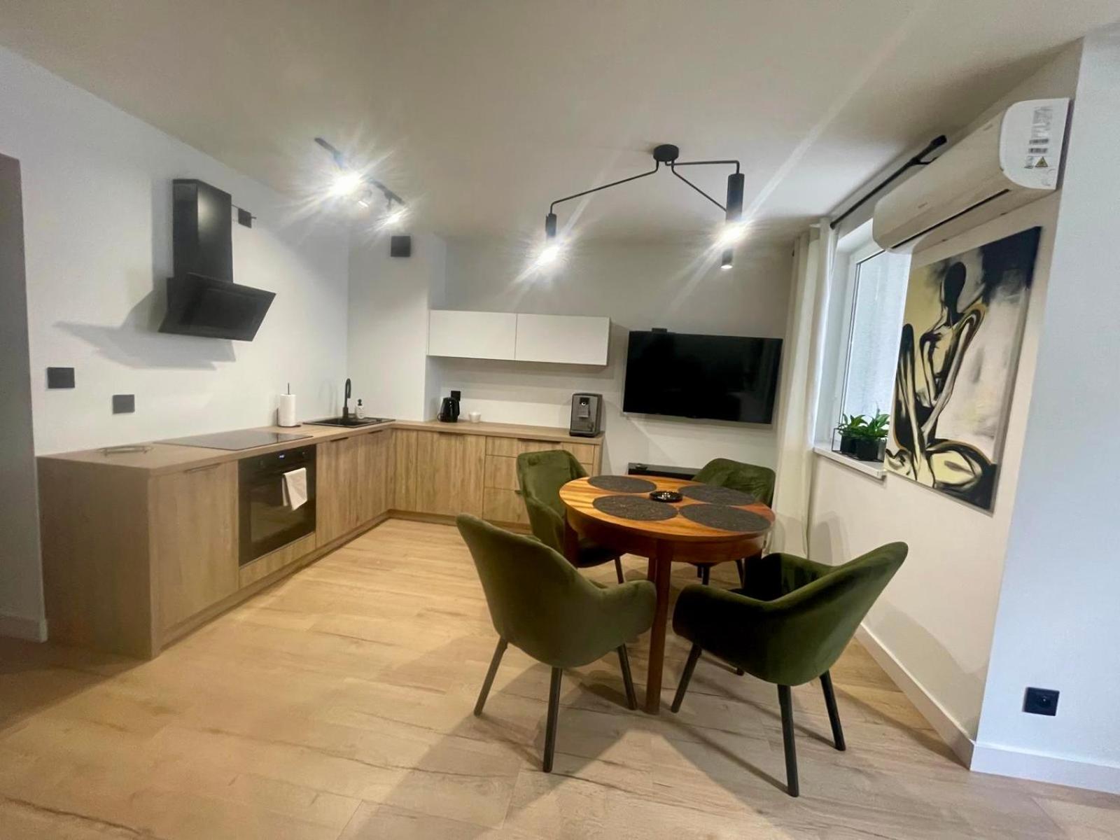 Barona Apartment Tychy Bagian luar foto